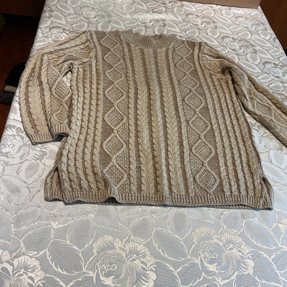 Unbranded Cable Knit Sweater Womens Size M Tan Excellent Longline Crewneck